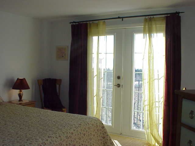 MVC-007Syellowbedroom.JPG