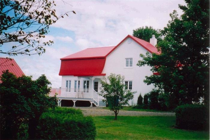 houseside.JPG
